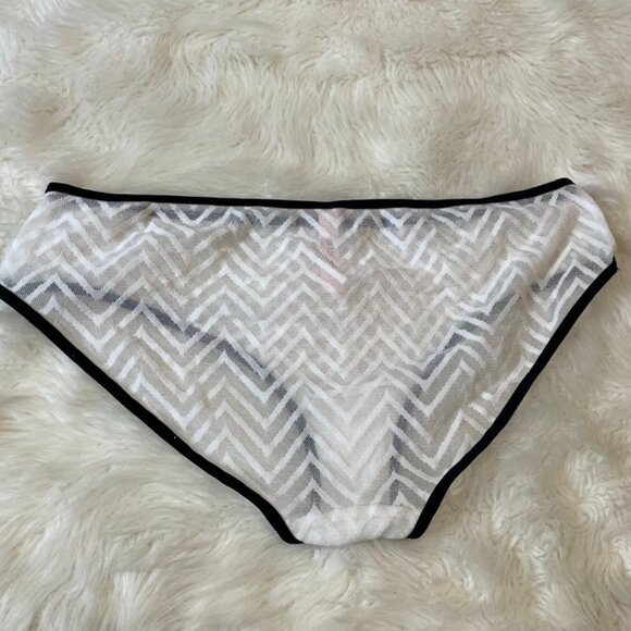 Victoria's Secret HipHugger White Chevron print black Piping trim Sheer Large - Picture 13 of 16